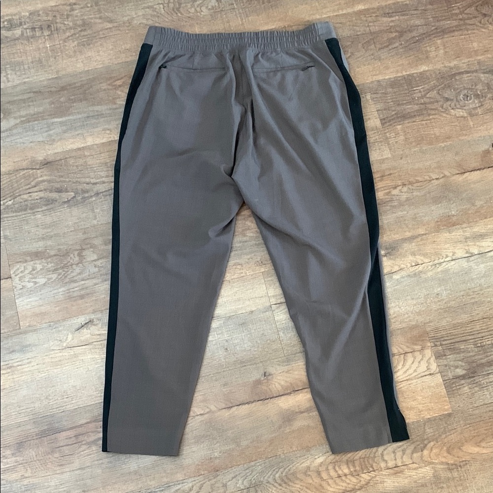 Athleta Brown and Black Cropped Pants - Picture 4 of 7